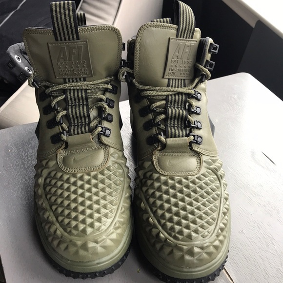 Nike army green - Picture 1 of 5